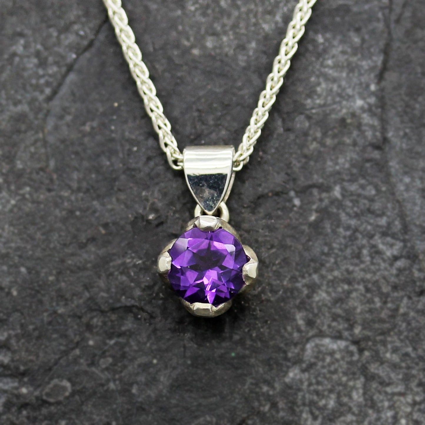 JS Round Brilliant Amethyst Sterling Silver Flower Necklace