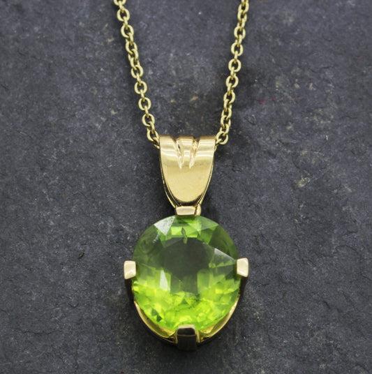 Yellow Gold & Large Peridot Pendant