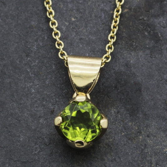 JS Yellow Gold and Peridot Pendant